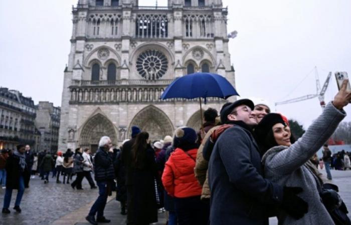 Notre-Dame de Paris feiert zum ersten Mal seit dem Brand Weihnachten: Nachrichten