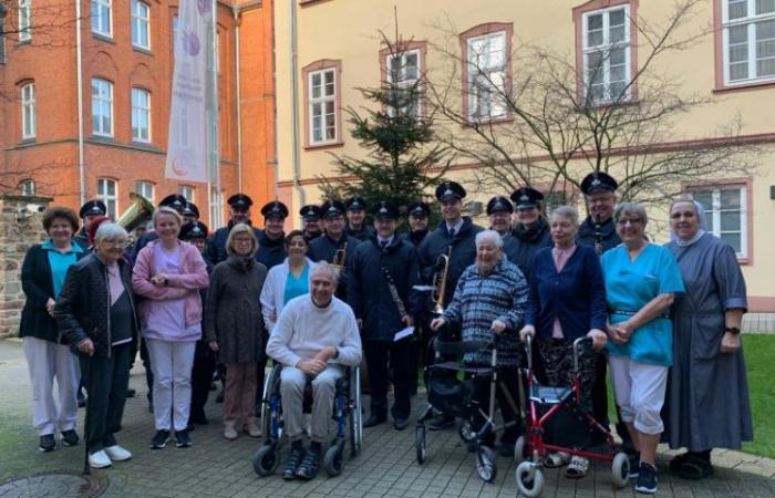 „Freude erleben“ – Besinnliche Feier im Marienheim