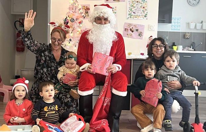 Pont-du-Casse. Der Weihnachtsmann hat seine Tour begonnen