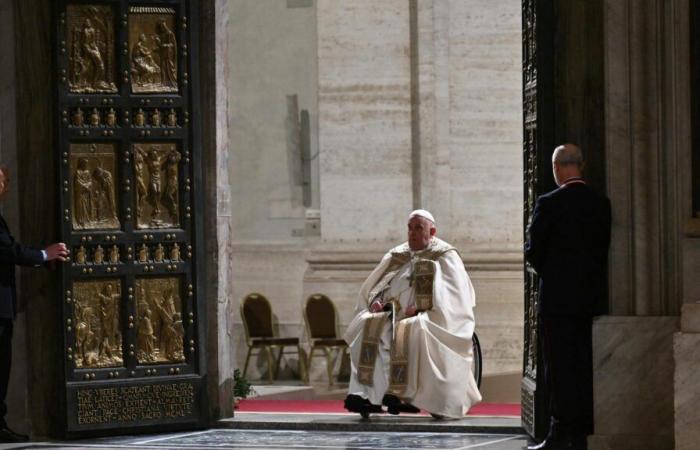 Jubiläum, der Papst öffnet die Heilige Pforte: alle Updates