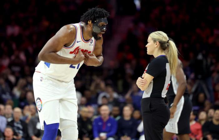 76ers-Star Joel Embiid wurde wegen eines Streits mit den Offiziellen des Feldes verwiesen, nachdem er beim Sieg über die Spurs mit Victor Wembanyama zusammengestoßen war