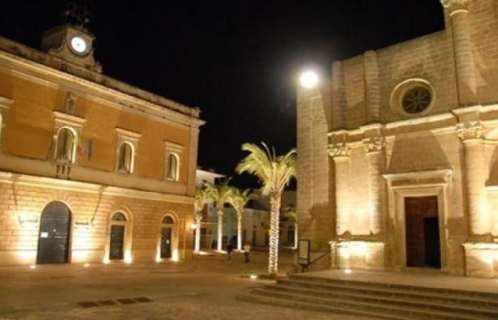 Campi Salentina feiert Weihnachten mit einer Veranstaltung auf der Piazza Libertà