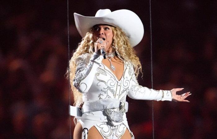 Beyoncés Finger-Pistolen-Geste während der NFL-Halbzeitshow löst bei Fans Witze aus