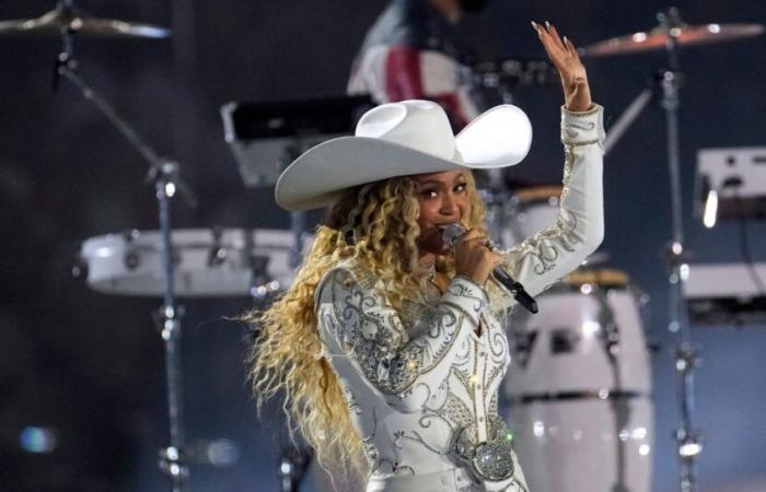 Beyoncé spielt „Cowboy Carter“-Hits während der Weihnachts-NFL-Halbzeitshow auf Netflix