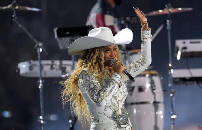 Beyoncé spielt „Cowboy Carter“ während der NFL-Halbzeitshow am Weihnachtstag