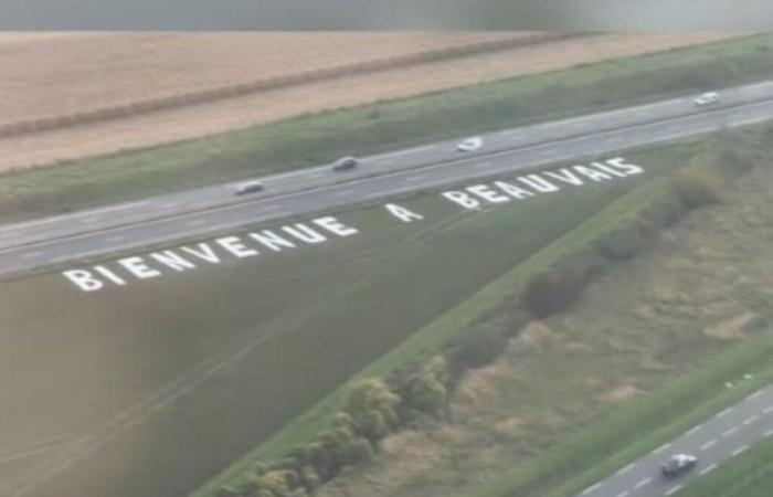 „Willkommen in Beauvais“, dieser vom Himmel aus gesehene Witz sorgte in den sozialen Netzwerken für Aufsehen