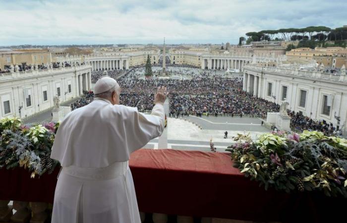 Papst Franziskus: Urbi et Orbi, „Waffen zum Schweigen bringen und Spaltungen überwinden“