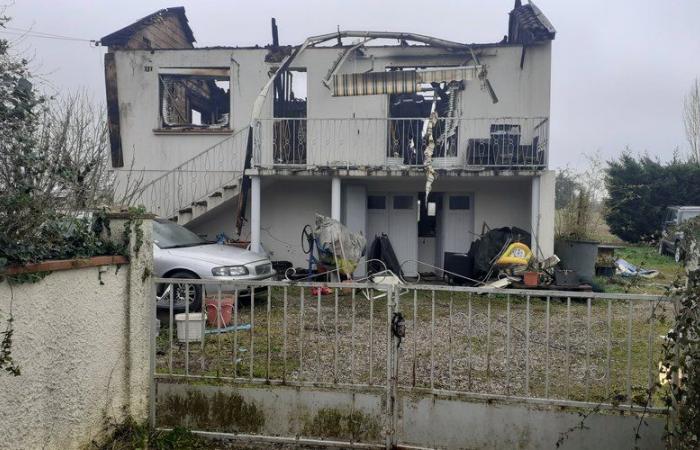 Am Heiligabend kommt ein Mann bei einem massiven Hausbrand ums Leben