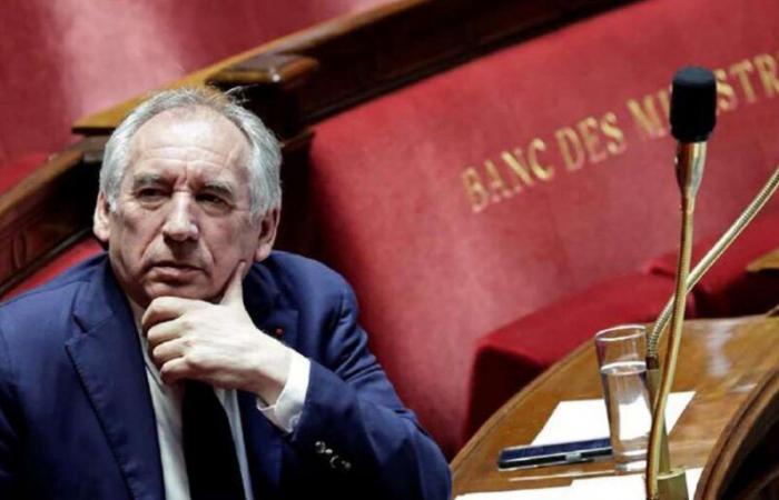 Frankreich: Die Regierung Bayrou tritt ihr Amt unter Kritik an