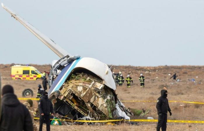 Flugzeug der Aserbaidschan Airlines stürzt in Kasachstan ab, 35 werden vermisst – 25.12.2024 um 15:40 Uhr