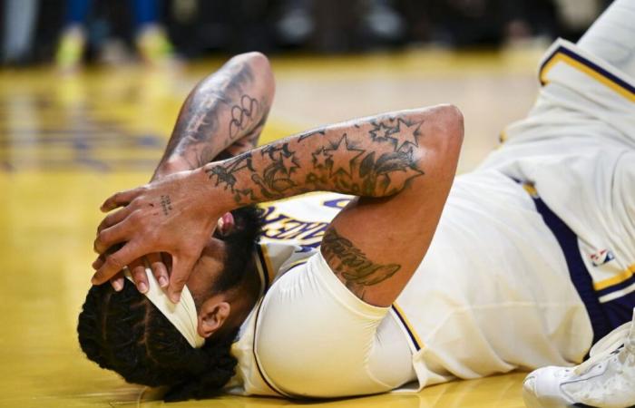 Was ist mit Anthony Davis passiert? Hurt Lakers Star humpelt am Weihnachtstag gegen die Warriors in den Locker Room