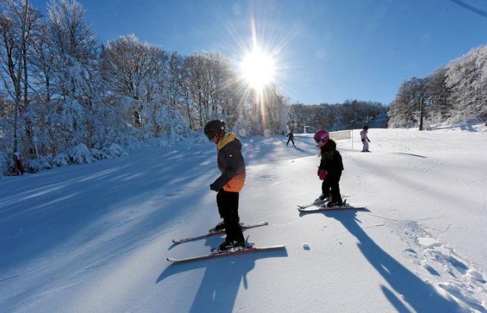 In Laguiole und Brameloup steht der Schnee noch aus, aber die Skigebiete sind bereit für die Wiedereröffnung