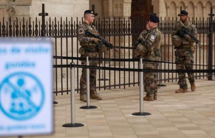 IN BILDERN. Tausende Menschen versammelten sich in Notre-Dame de Paris zu den ersten Weihnachtsmessen seit der Wiedereröffnung der Kathedrale