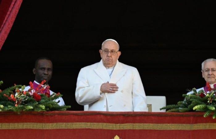 Papst: Urbi et Orbi, „far tacere le armi“