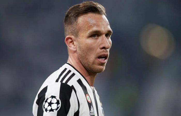 Auf dem Transfermarkt von Juventus ist Arthur bereit, seine Koffer zu packen