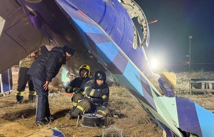 „Ukrainische Drohnen haben Grosny am Tag des Flugzeugabsturzes in Kasachstan angegriffen“, heißt es in Russland