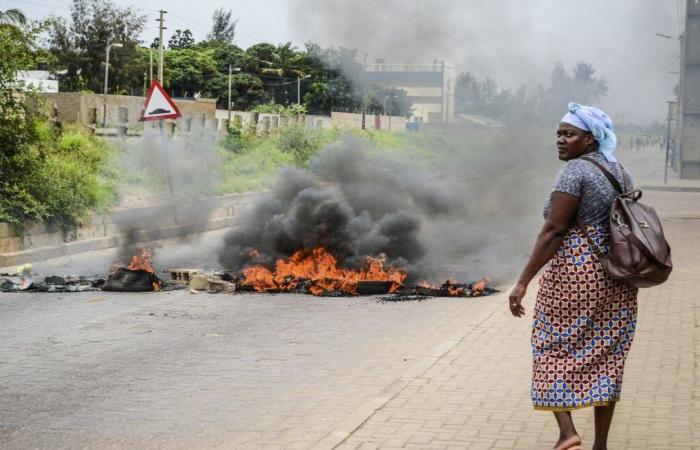 Angst und Chaos in Maputo, das von gewalttätigen Unruhen heimgesucht wird und in dem es zu Engpässen kommt