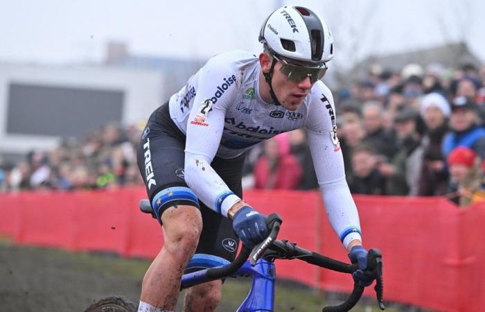 VIDEO. Mathieu van der Poel wurde in Loenhout kein Sieg gegönnt: „Mein Sattel war kaputt, aber es ist nicht so, dass ich Sweeck einfach zurückkommen ließ“