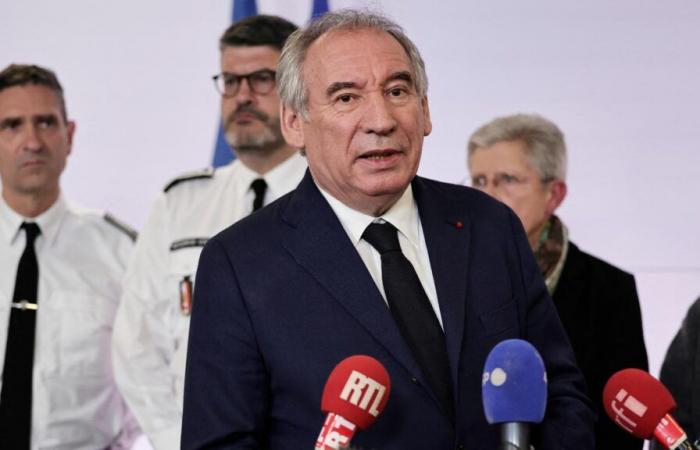 François Bayrou war erst am Montag zu einem Wirbelsturmbesuch in Mayotte, zwei Wochen nach dem Zyklon Chido