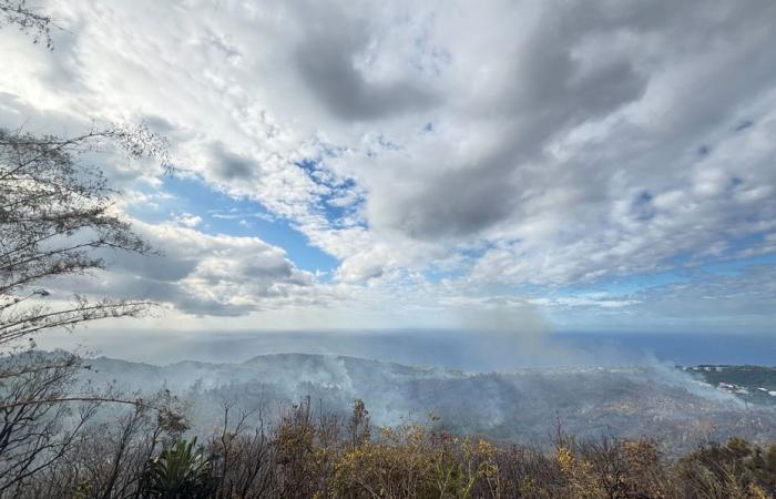 Das Feuer in La Montagne ist an diesem Samstagmorgen immer noch aktiv, Verstärkung durch Dash wird erwartet