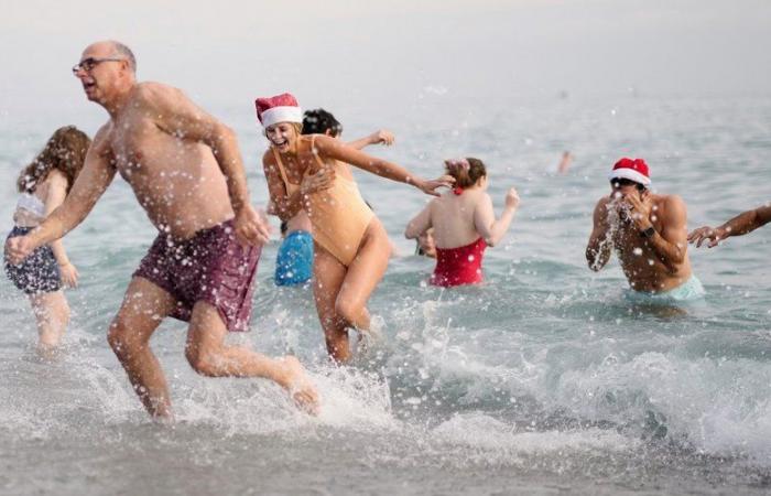 Schwimmen am Neujahrstag? Wie Schwimmer am 1. Januar ohne gesundheitliche Risiken ins eisige Wasser tauchen