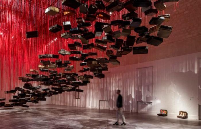 „The Soul Trembles“, ein monumentaler Tauchgang in die Seele des japanischen Künstlers Chiharu Shiota