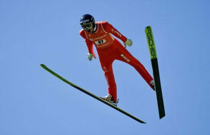 Gregor Deschwanden eröffnet das Jahr 2025 auf dem Podium