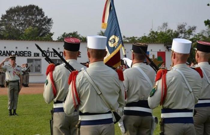 Französische Streitkräfte bereiten die Übergabe des Stützpunkts Port-Bouët an die ivorische Armee und den Abzug aus Senegal vor