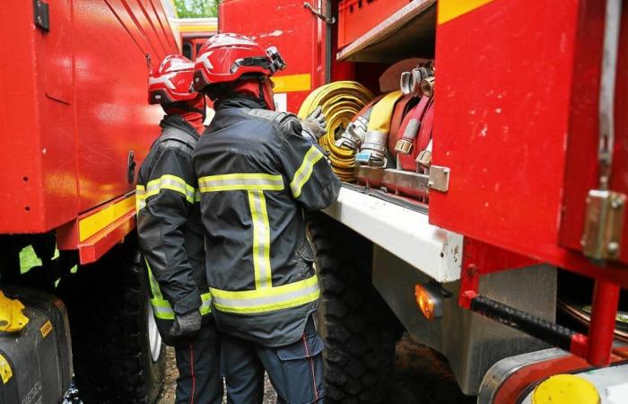 Auf dem Dachboden eines Hauses in Plouigneau breitet sich ein Feuer aus: Das Dach zerstört, fünfzehn junge Menschen evakuiert