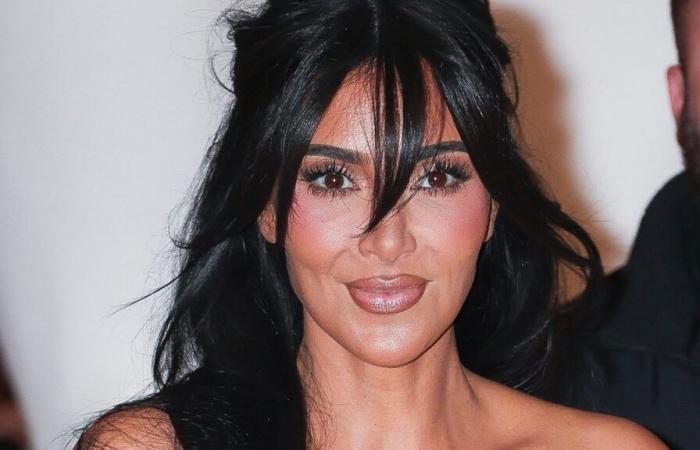 Kim Kardashian enthüllt für das neue Jahr einen Bob