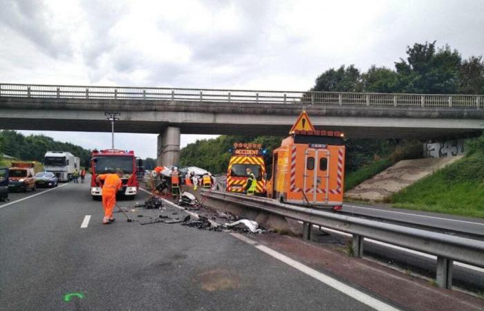 Fünf Verletzte bei zwei aufeinanderfolgenden Unfällen auf der A84