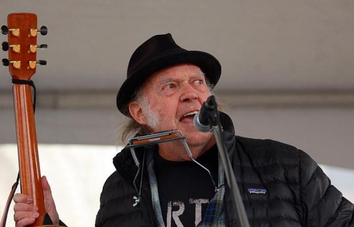 Neil Young lehnt Glastonbury-Festival ab … Diplo war zu Neujahr high …