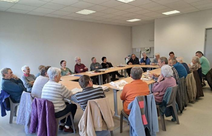 Wiederaufnahme der Patois-Cafés in Lacapelle-Marival