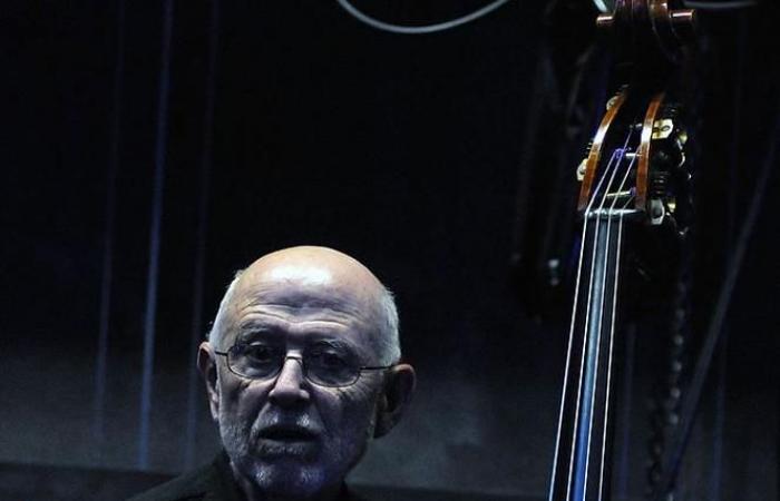 Tod von Barre Phillips, Kontrabassist