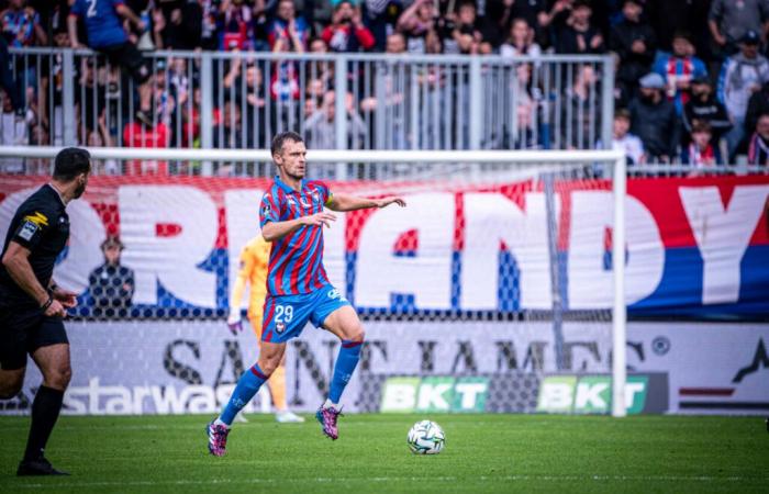 Der neue Trainer von Stade Malherbe Caen setzt auf drei Kapitäne und nicht nur auf einen