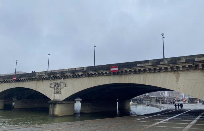 Paris: Ein junger Afghane wurde tot unter der Iéna-Brücke aufgefunden, eine Untersuchung wurde eingeleitet