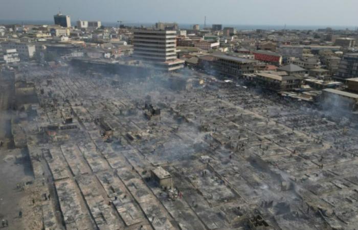 In Accra verwüstet ein Großbrand Ghanas wichtigsten Second-Hand-Kleidungsmarkt – 01.02.2025 um 22:31 Uhr