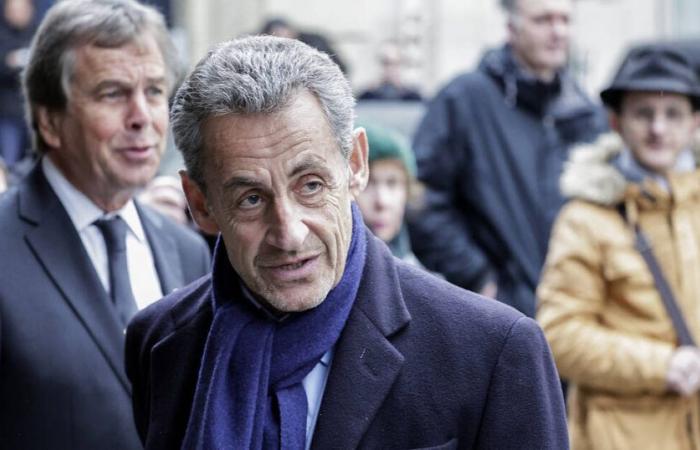 Wie konnte Nicolas Sarkozy auf die Seychellen reisen, obwohl ihm befohlen wurde, ein elektronisches Armband zu tragen? – Befreiung