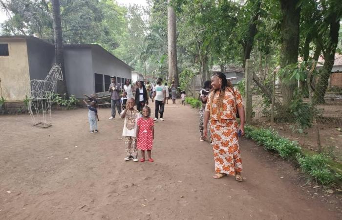 Eine echte „Touristenfalle“ in Brazzaville, die Kinder haben viel Spaß!