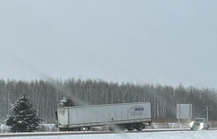 Mehrere Straßenausfahrten an der Südküste von Quebec