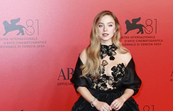 Sydney Sweeney küsst ihren Verlobten, ihre Fans weinen schlecht