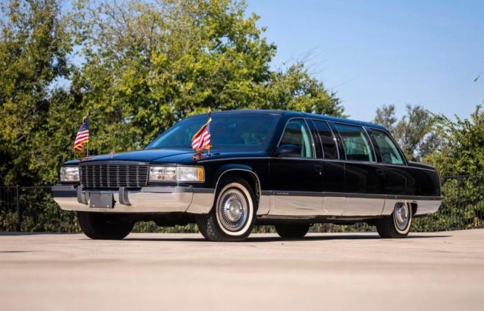 Gepanzerte Scheiben und wenige Kilometer auf dem Tacho, wer will schon die Limousine von Präsident Bill Clinton?