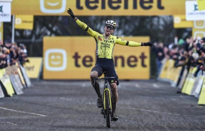 Wout van Aert holt in Gullegem nach einem spannenden Duell mit Eli Iserbyt seinen ersten Cyclocross-Sieg seit fast einem Jahr