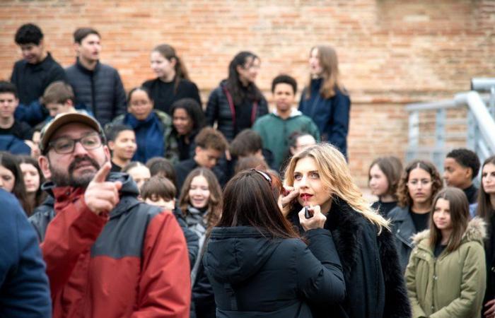 Wie konnte dieser Revel-Verein mit Amandine Bourgeois zusammenarbeiten?