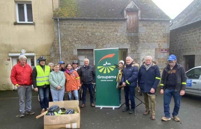 In Orne erhält dieser Verein Fahrradsicherheitskleidung