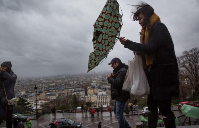 21 Departements, darunter auch die der Île-de-France, haben am Montag wegen der Gefahr heftiger Winde auf orangefarbene Wachsamkeit gesetzt