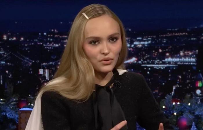 diese „anonyme Uniform“, um die ihre Tochter Lily-Rose Depp beneidet, weil sie inkognito bleibt