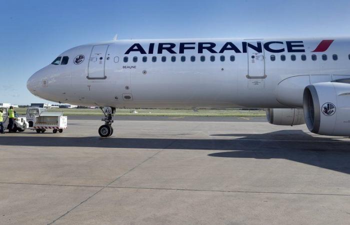 Das Flugzeug, das Paris mit Barcelona verband, drehte nach 17 Flugminuten aufgrund eines Problems mit dem „Kabinendruck“ um