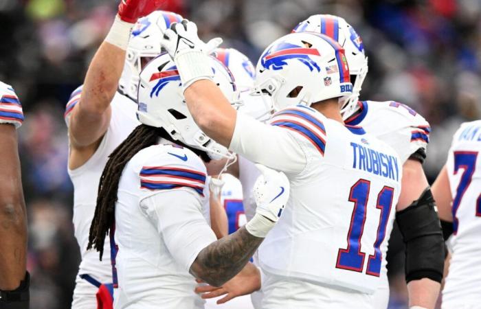 Die Patriots beenden eine turbulente Saison mit einem Sieg gegen die Bills.