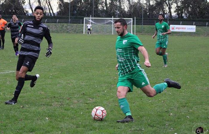 Ein Anthologie-Elfmeterschießen zwischen dem FC Canabier und Nîmes Chemin Bas